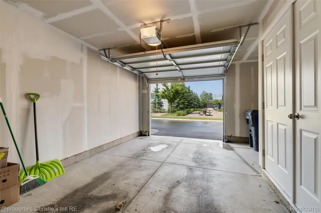 5151 Avery Detroit City MI 48208