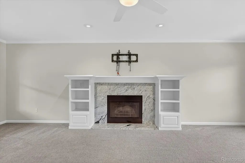 2724 Ore Valley Drive Hartland Township MI 48353