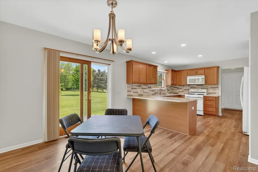 2724 Ore Valley Drive Hartland Township MI 48353
