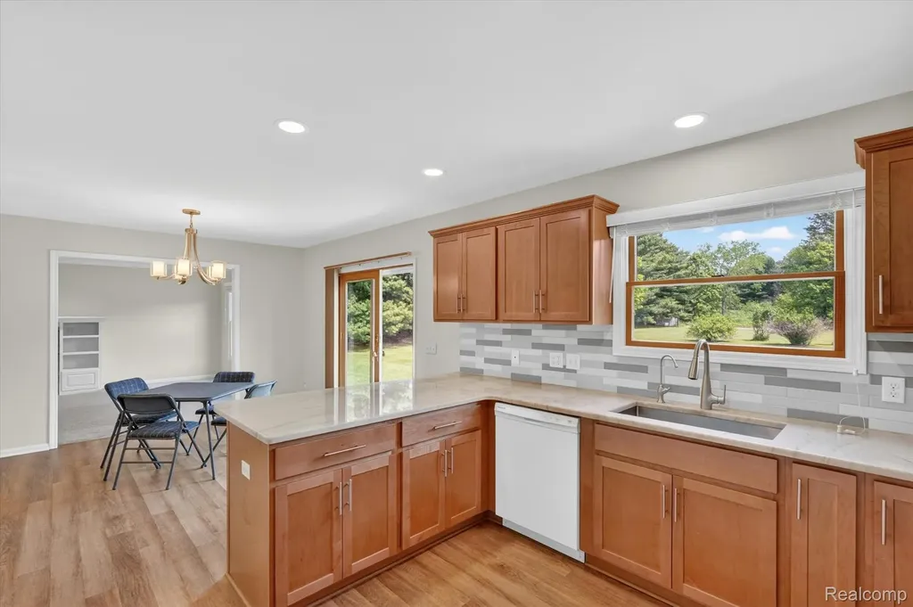 2724 Ore Valley Drive Hartland Township MI 48353
