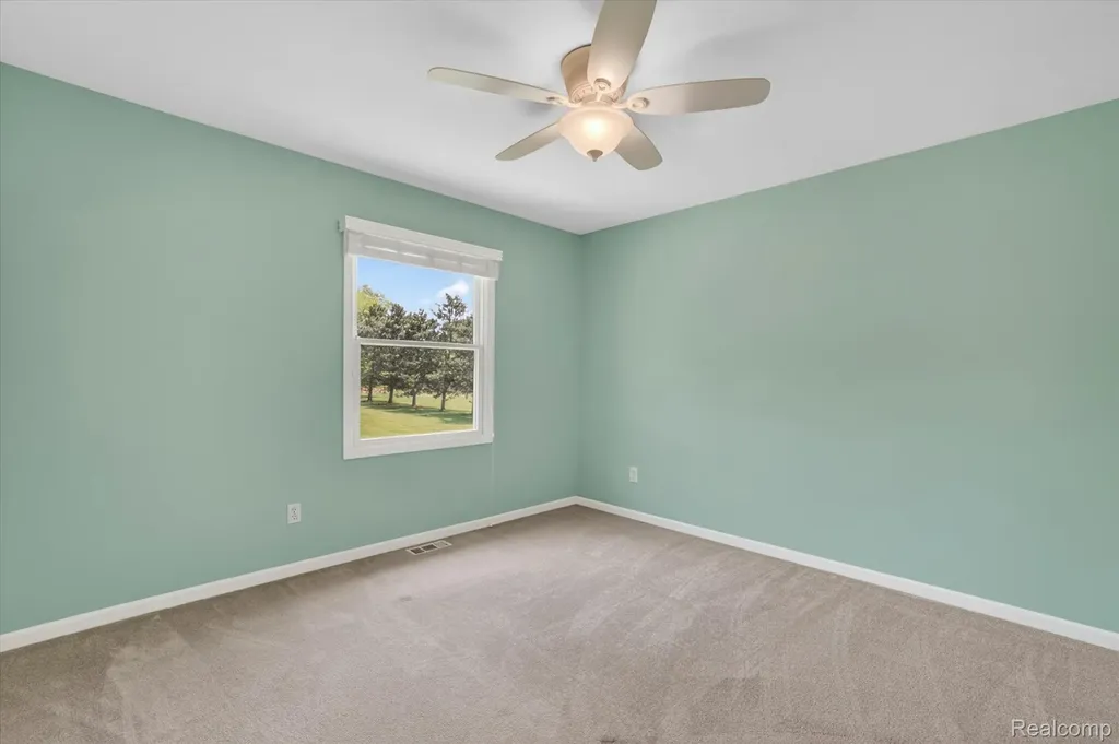 2724 Ore Valley Drive Hartland Township MI 48353