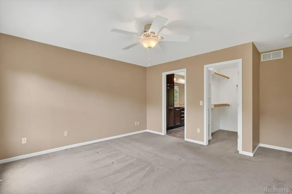 2724 Ore Valley Drive Hartland Township MI 48353