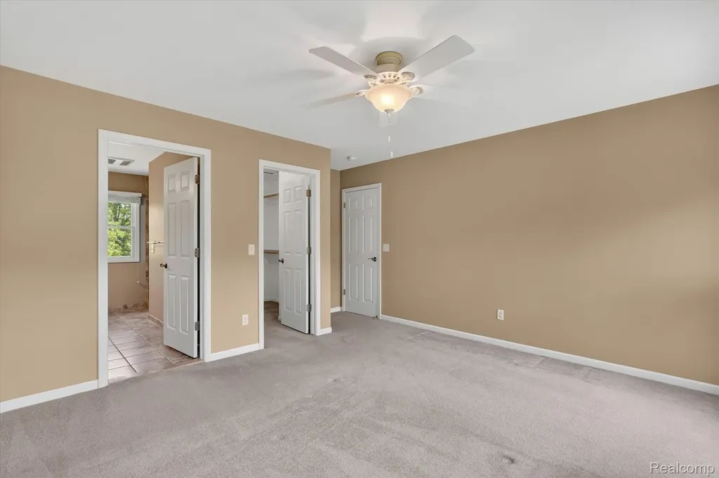 2724 Ore Valley Drive Hartland Township MI 48353