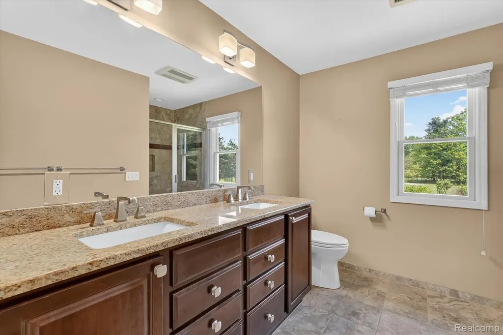 2724 Ore Valley Drive Hartland Township MI 48353