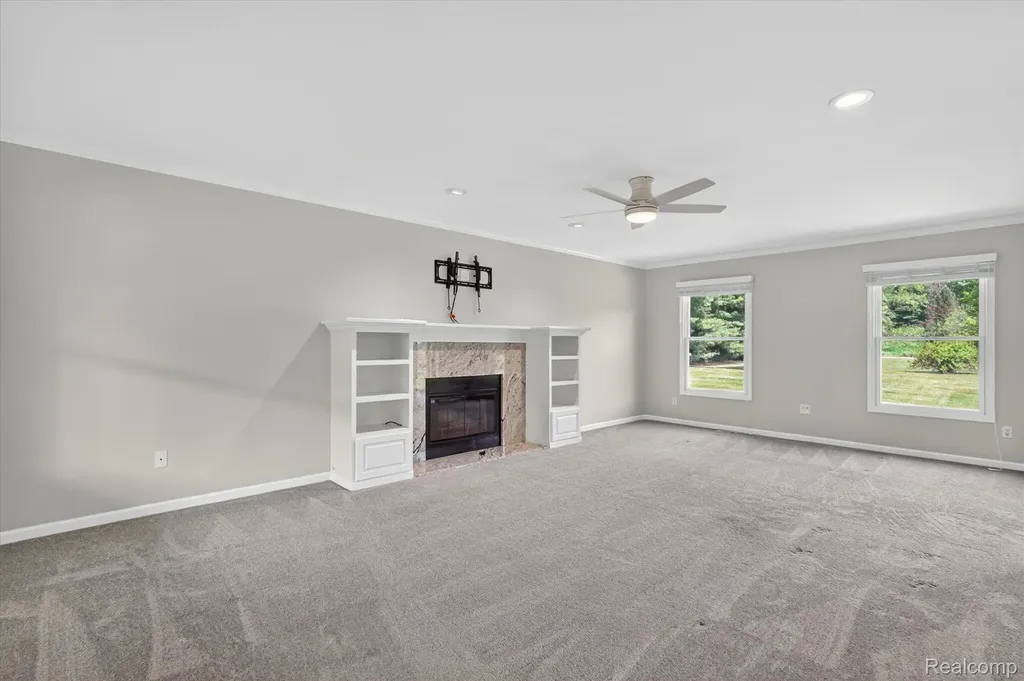 2724 Ore Valley Drive Hartland Township MI 48353