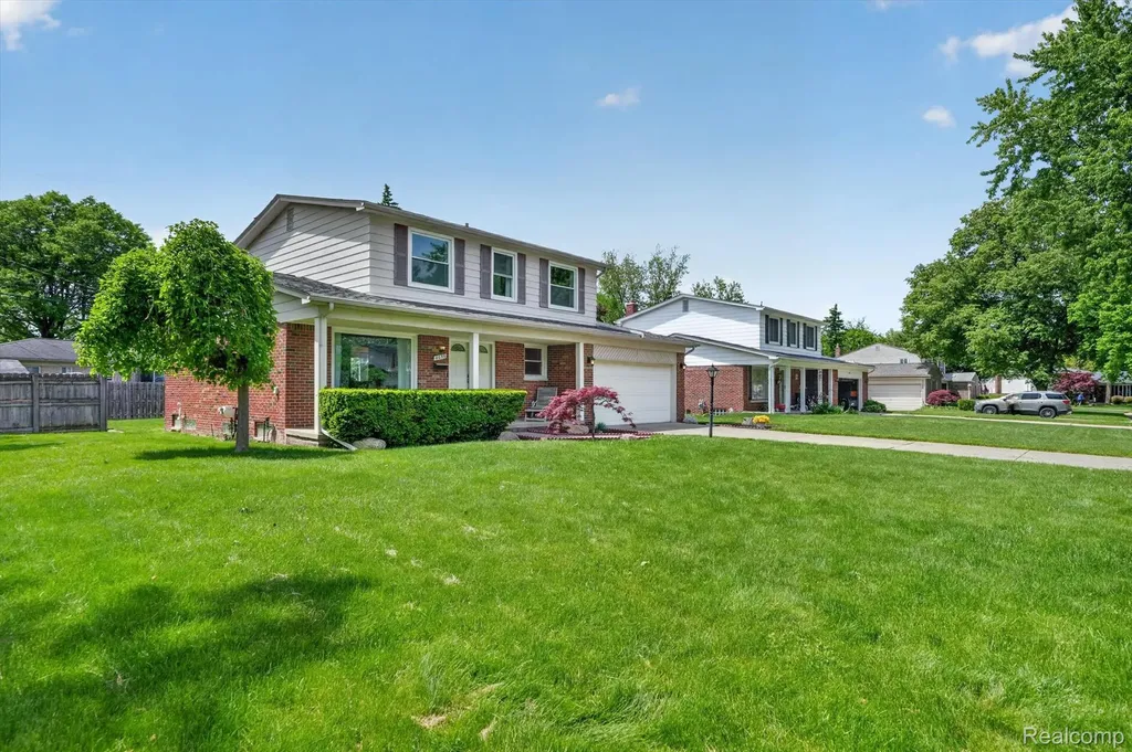 4059 Gatesford Circle Drive Troy City MI 48085