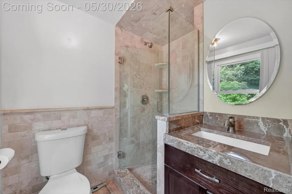 4059 Gatesford Circle Drive Troy City MI 48085