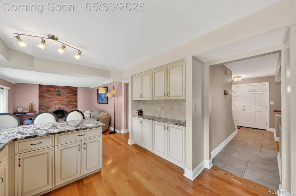 4059 Gatesford Circle Drive Troy City MI 48085