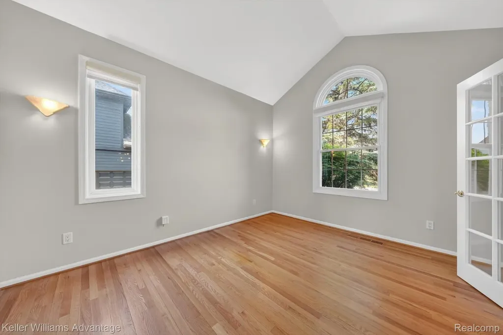 6356 Branford Drive West Bloomfield Charter Township MI 48322