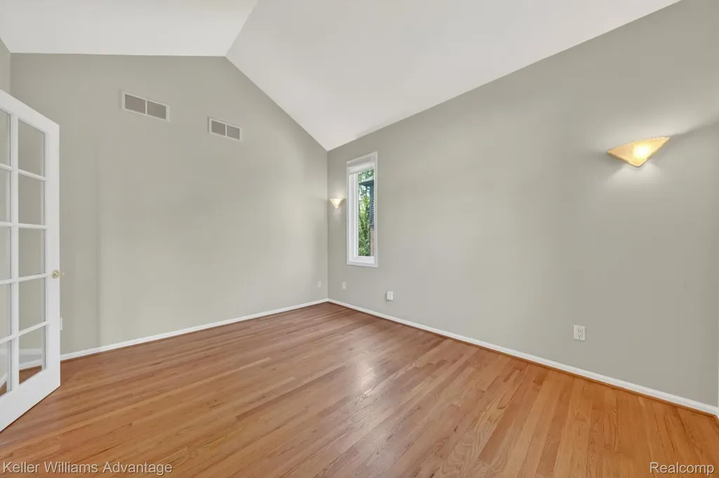 6356 Branford Drive West Bloomfield Charter Township MI 48322