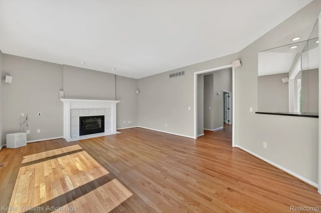 6356 Branford Drive West Bloomfield Charter Township MI 48322