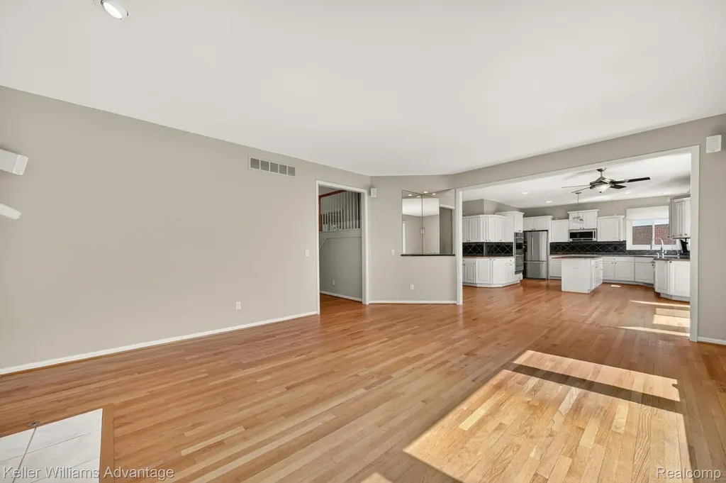 6356 Branford Drive West Bloomfield Charter Township MI 48322