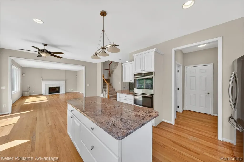 6356 Branford Drive West Bloomfield Charter Township MI 48322
