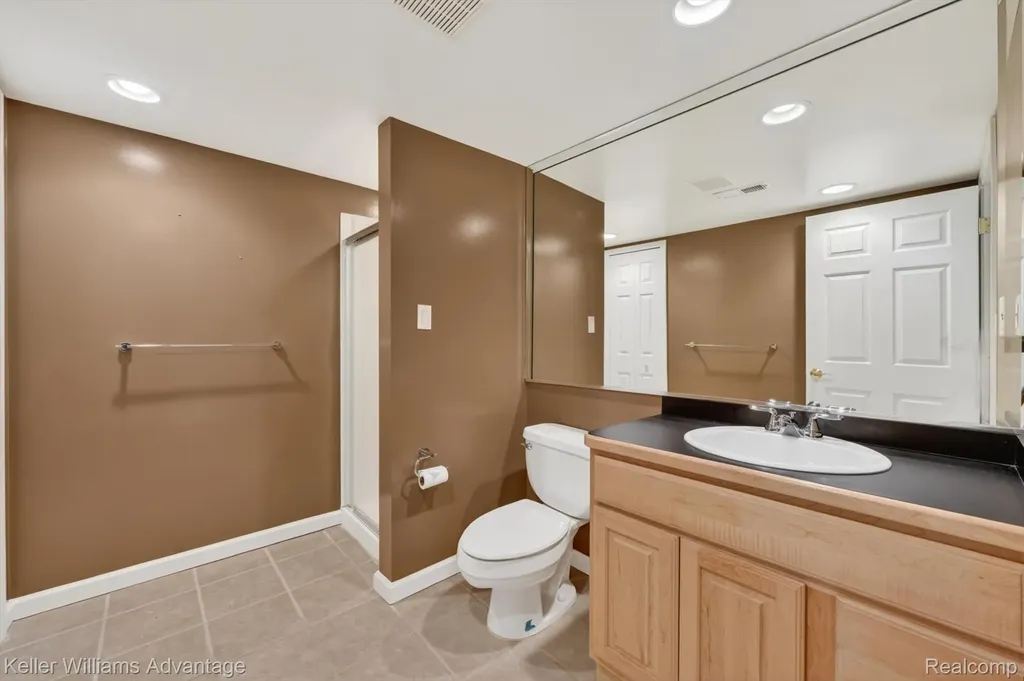6356 Branford Drive West Bloomfield Charter Township MI 48322