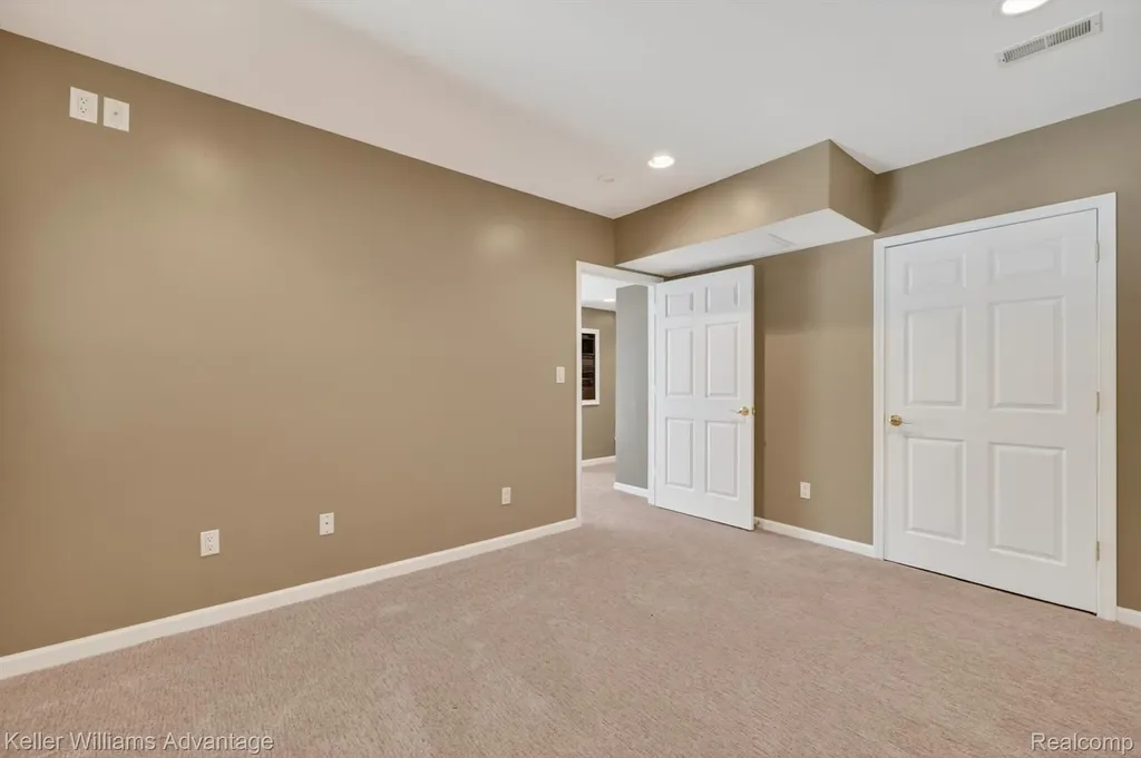 6356 Branford Drive West Bloomfield Charter Township MI 48322