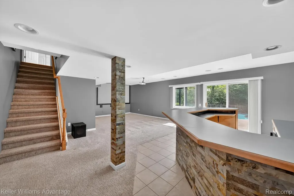 6356 Branford Drive West Bloomfield Charter Township MI 48322