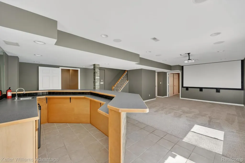 6356 Branford Drive West Bloomfield Charter Township MI 48322