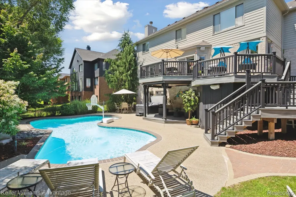 6356 Branford Drive West Bloomfield Charter Township MI 48322