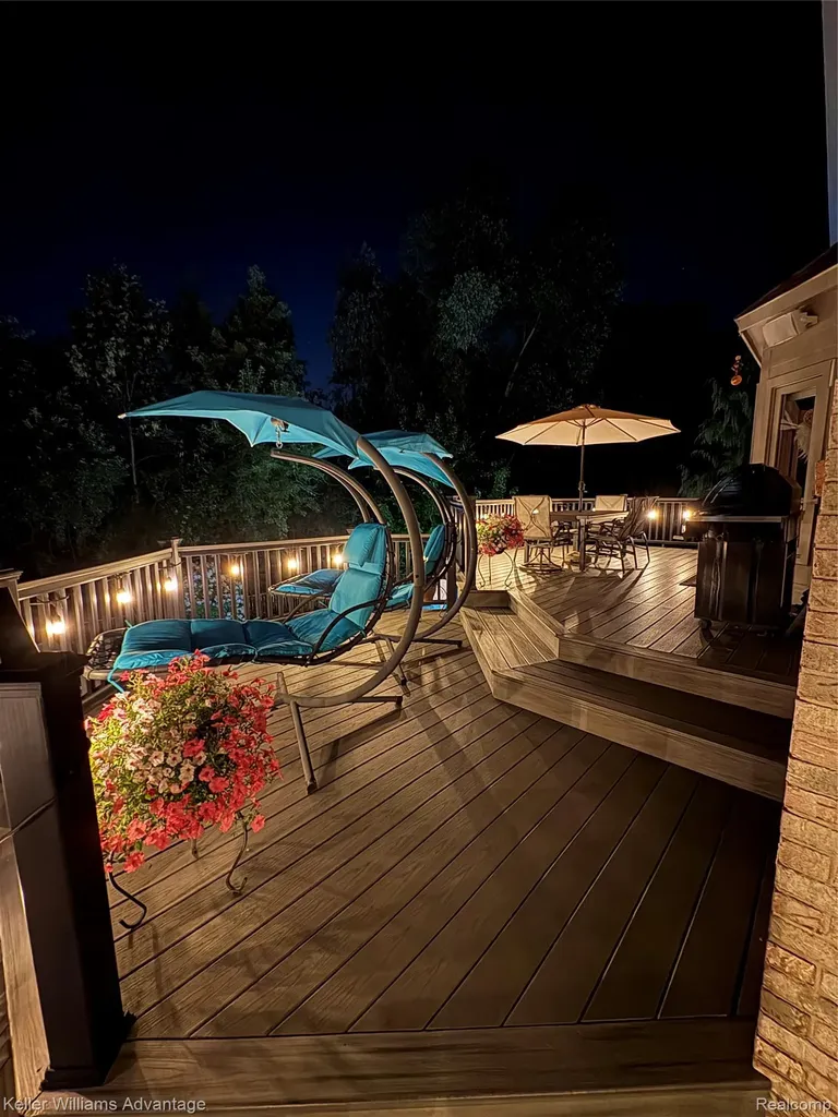 6356 Branford Drive West Bloomfield Charter Township MI 48322