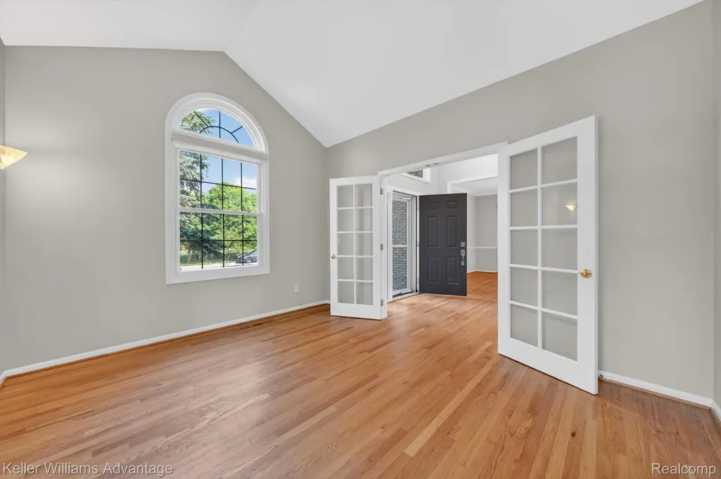 6356 Branford Drive West Bloomfield Charter Township MI 48322