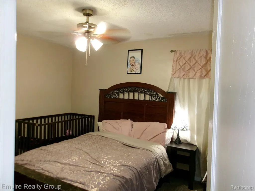 7507 W Parkway Street Redford Charter Township MI 48239