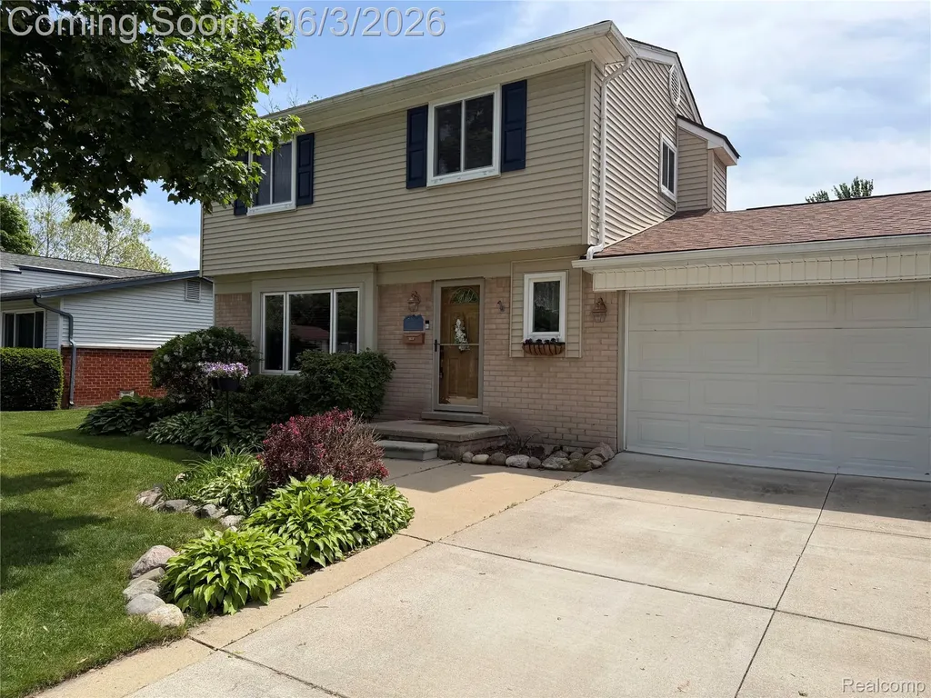 919 Elmsford Drive Clawson City MI 48017