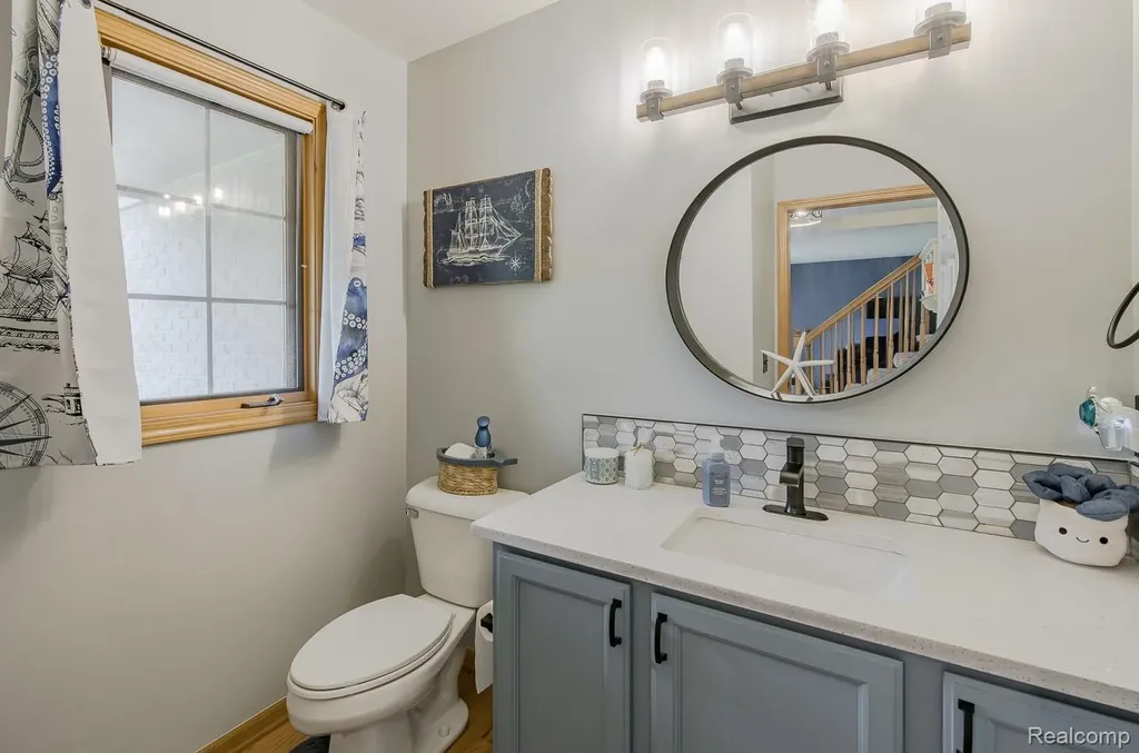 2241 Elkridge Circle Highland Charter Township MI 48356