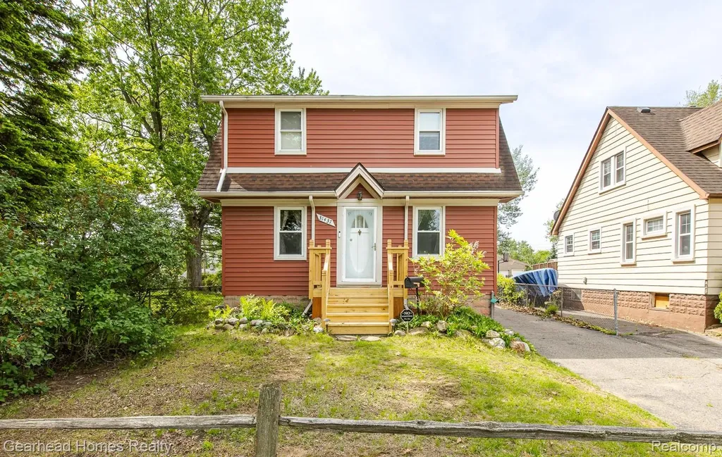 31437 Fairchild Street Westland City MI 48186