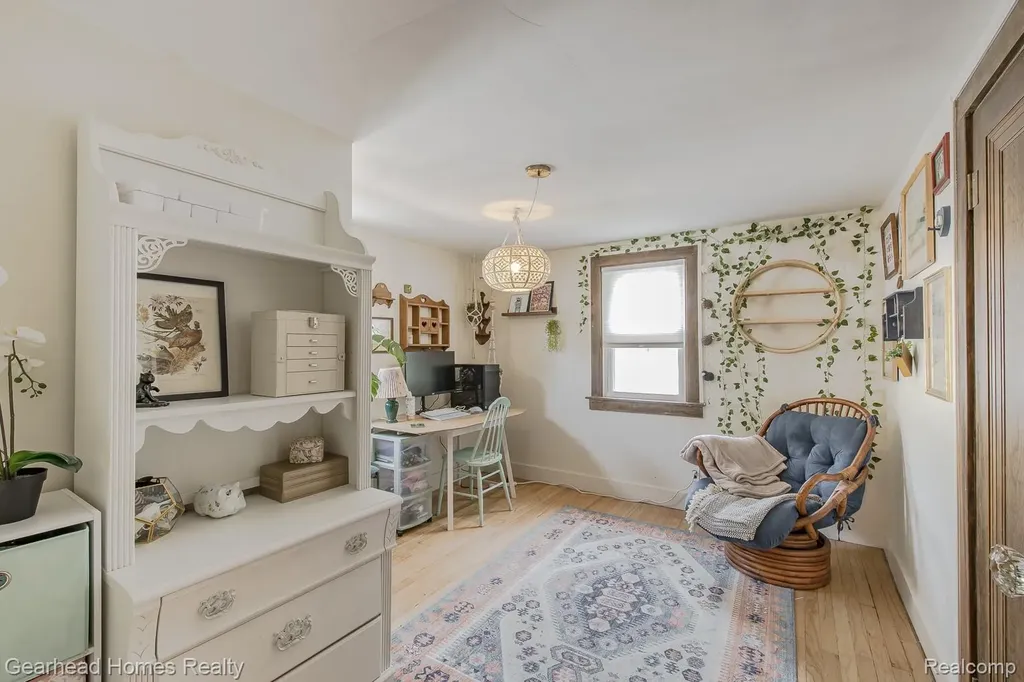31437 Fairchild Street Westland City MI 48186