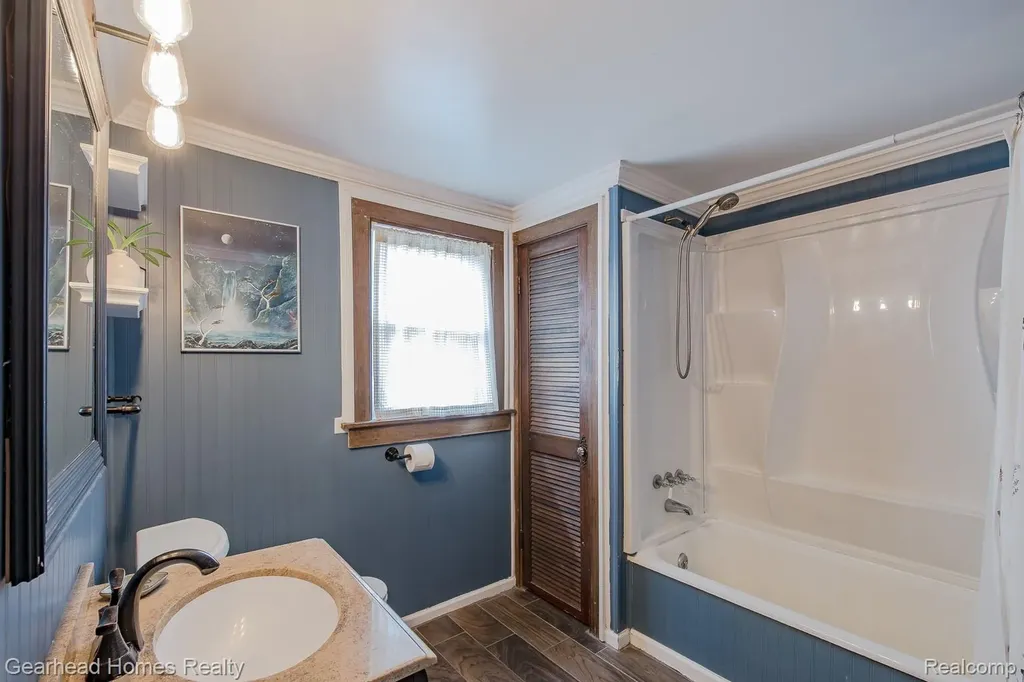 31437 Fairchild Street Westland City MI 48186