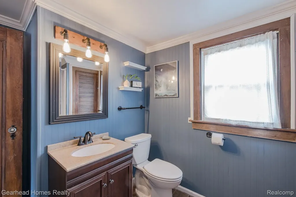 31437 Fairchild Street Westland City MI 48186