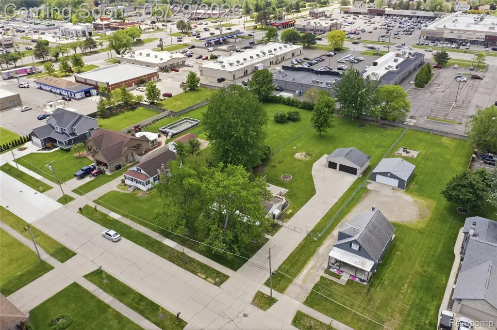 37257 Dundee Street Sterling Heights City MI 48310