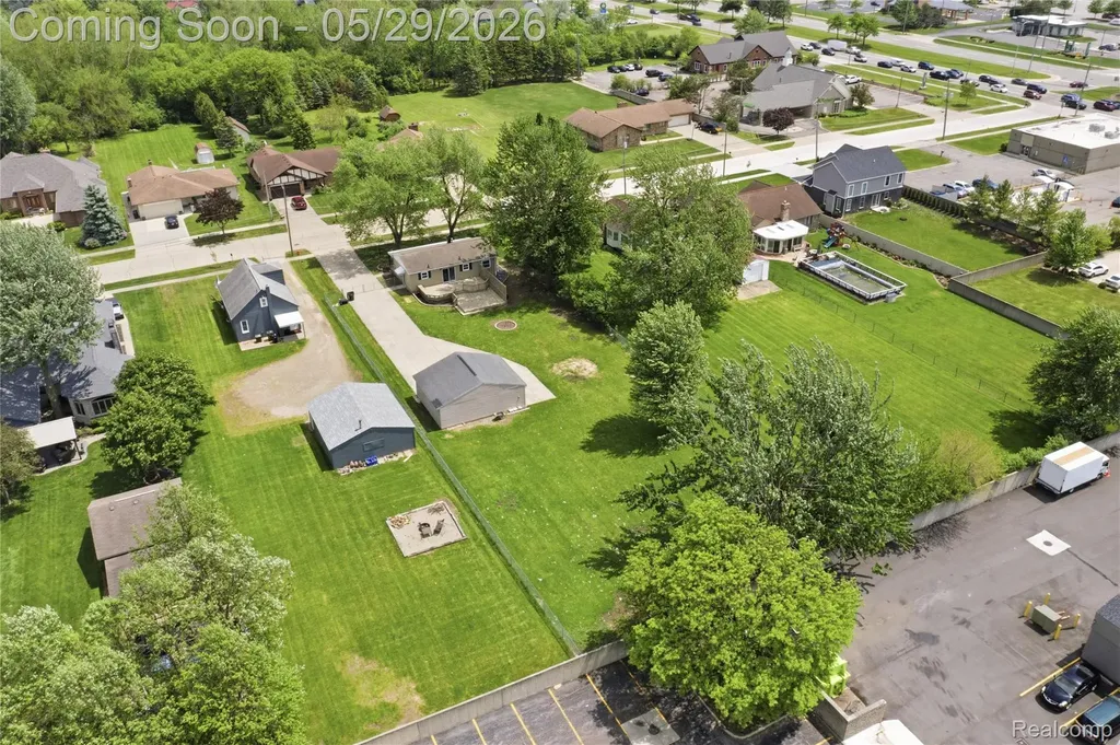 37257 Dundee Street Sterling Heights City MI 48310