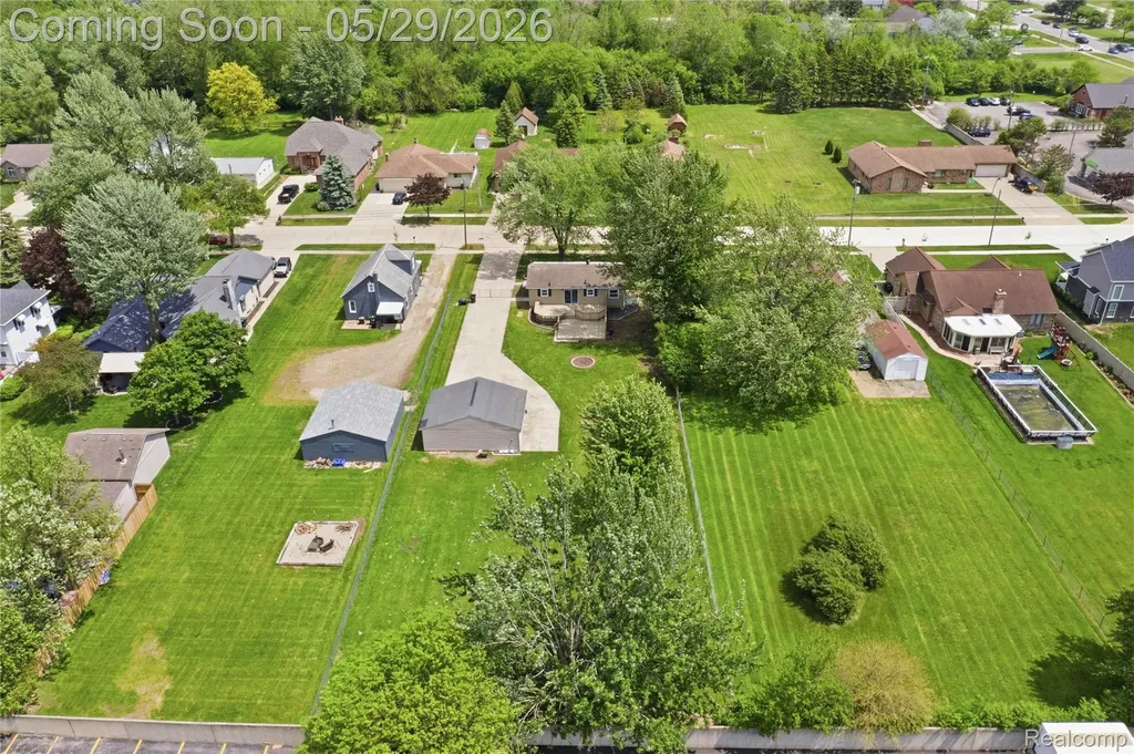 37257 Dundee Street Sterling Heights City MI 48310
