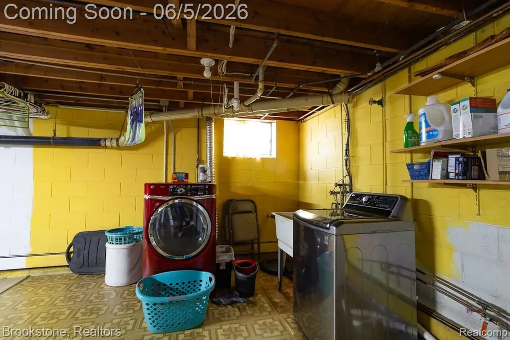 30100 Armada Ridge Road Richmond Township MI 48062