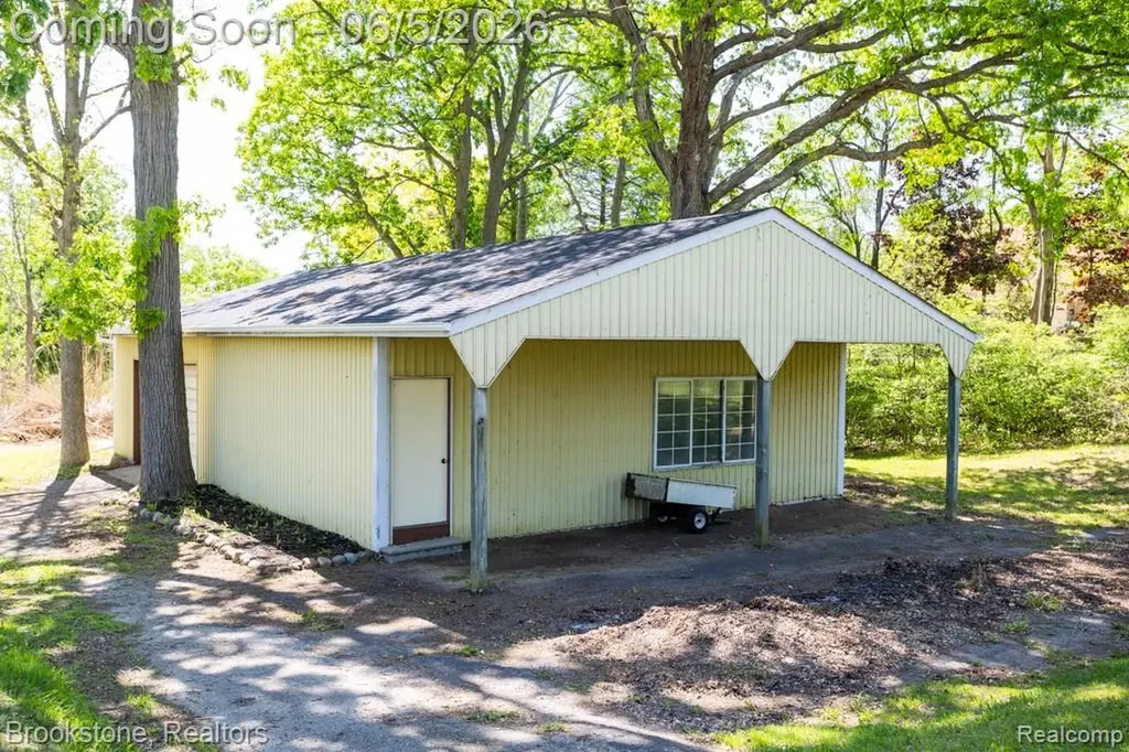 30100 Armada Ridge Road Richmond Township MI 48062