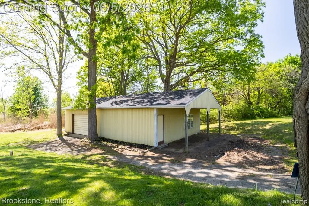 30100 Armada Ridge Road Richmond Township MI 48062