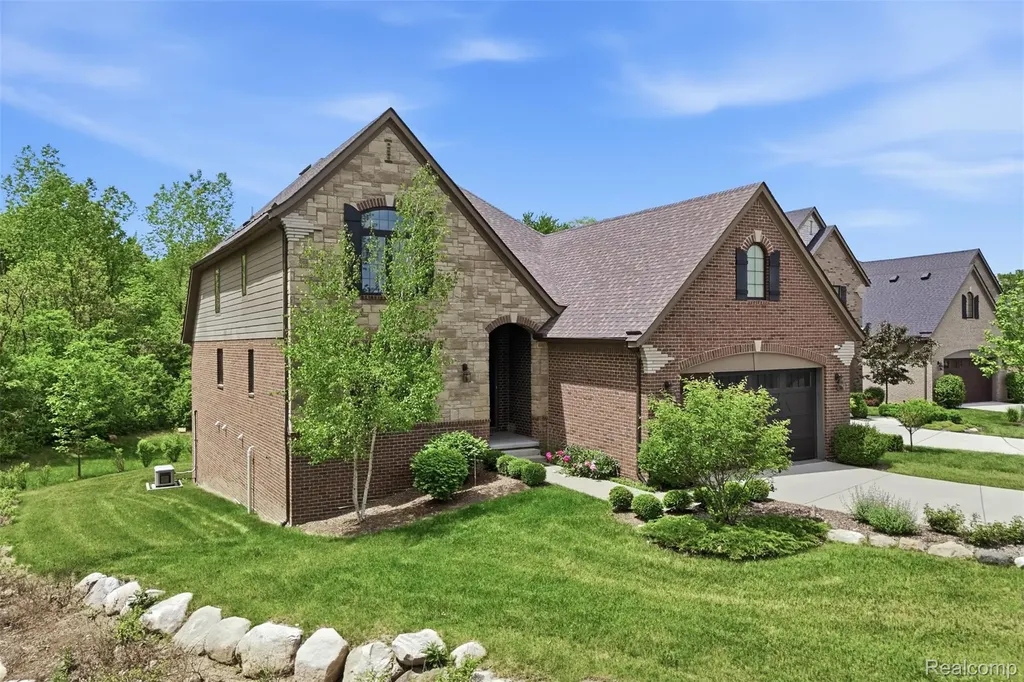 11701 Tuscany Court Plymouth Charter Township MI 48170