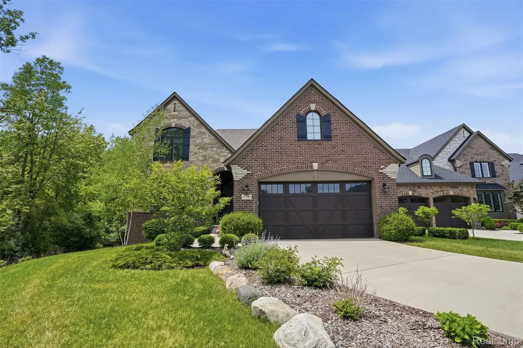 11701 Tuscany Court Plymouth Charter Township MI 48170