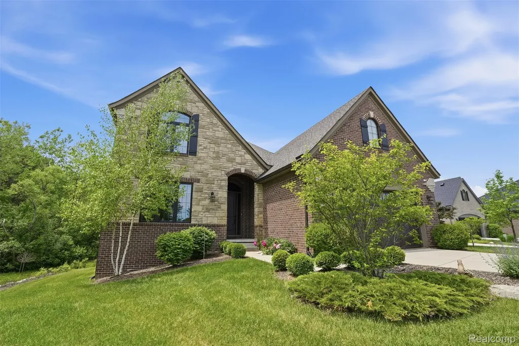 11701 Tuscany Court Plymouth Charter Township MI 48170