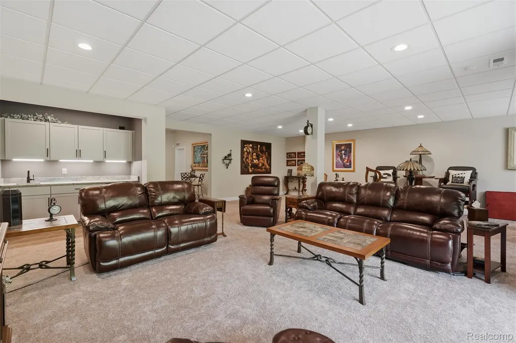11701 Tuscany Court Plymouth Charter Township MI 48170