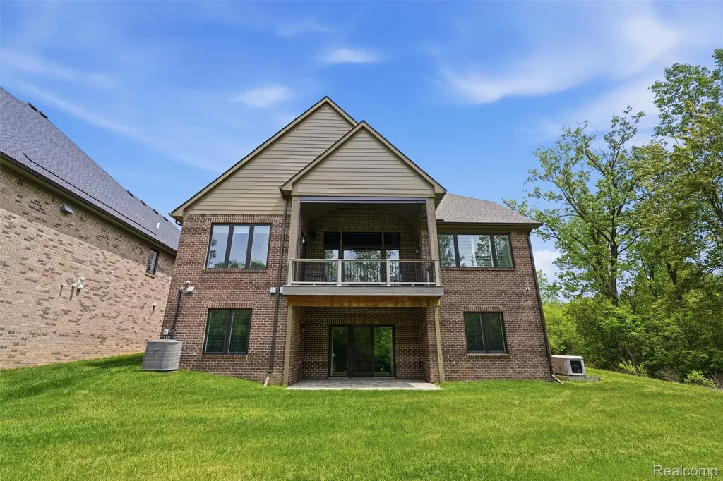 11701 Tuscany Court Plymouth Charter Township MI 48170