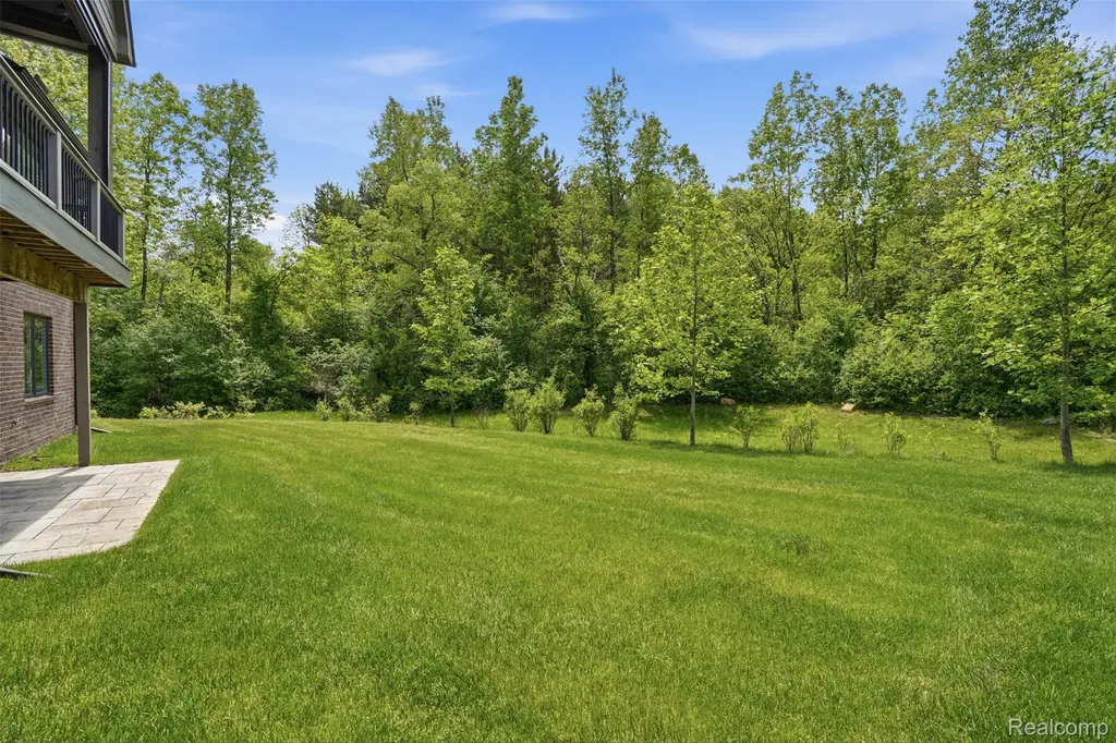 11701 Tuscany Court Plymouth Charter Township MI 48170