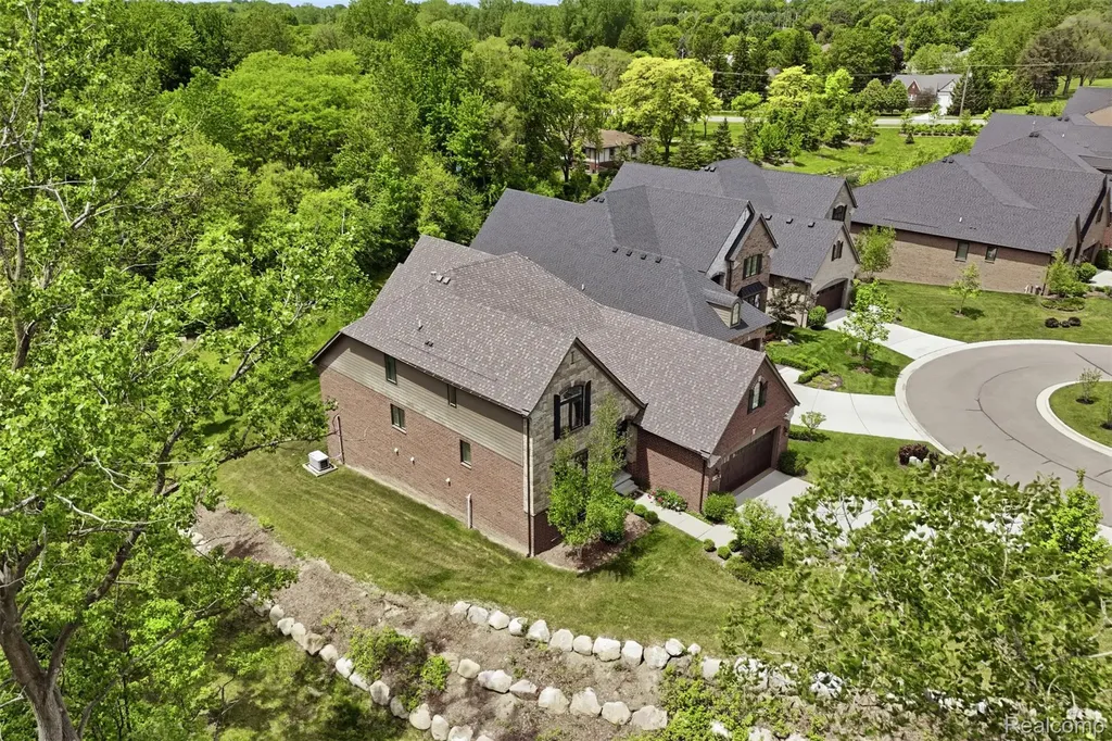 11701 Tuscany Court Plymouth Charter Township MI 48170