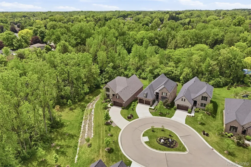 11701 Tuscany Court Plymouth Charter Township MI 48170