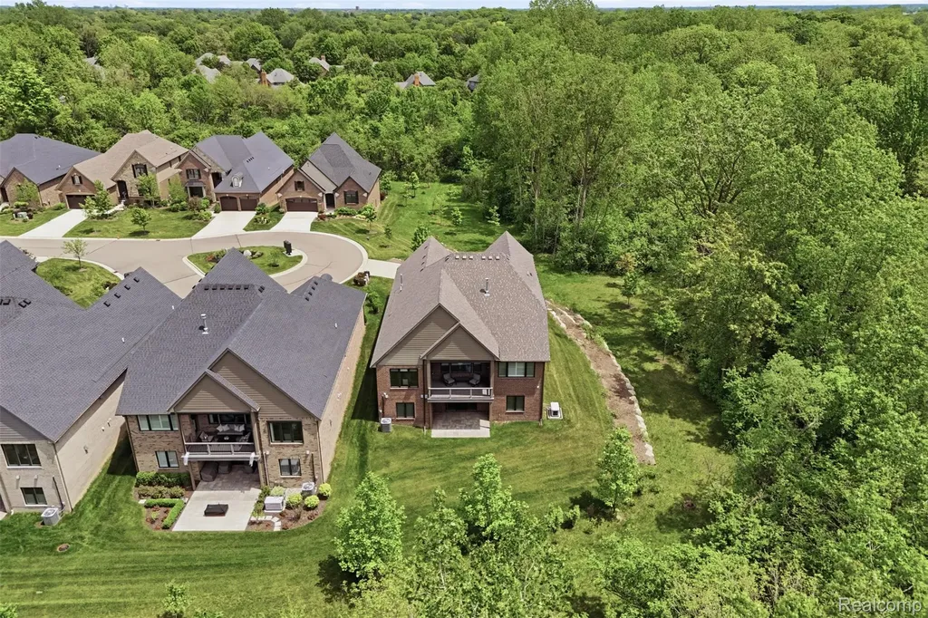 11701 Tuscany Court Plymouth Charter Township MI 48170