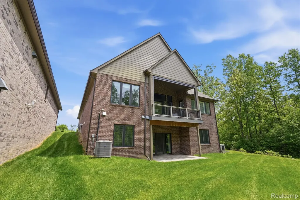 11701 Tuscany Court Plymouth Charter Township MI 48170