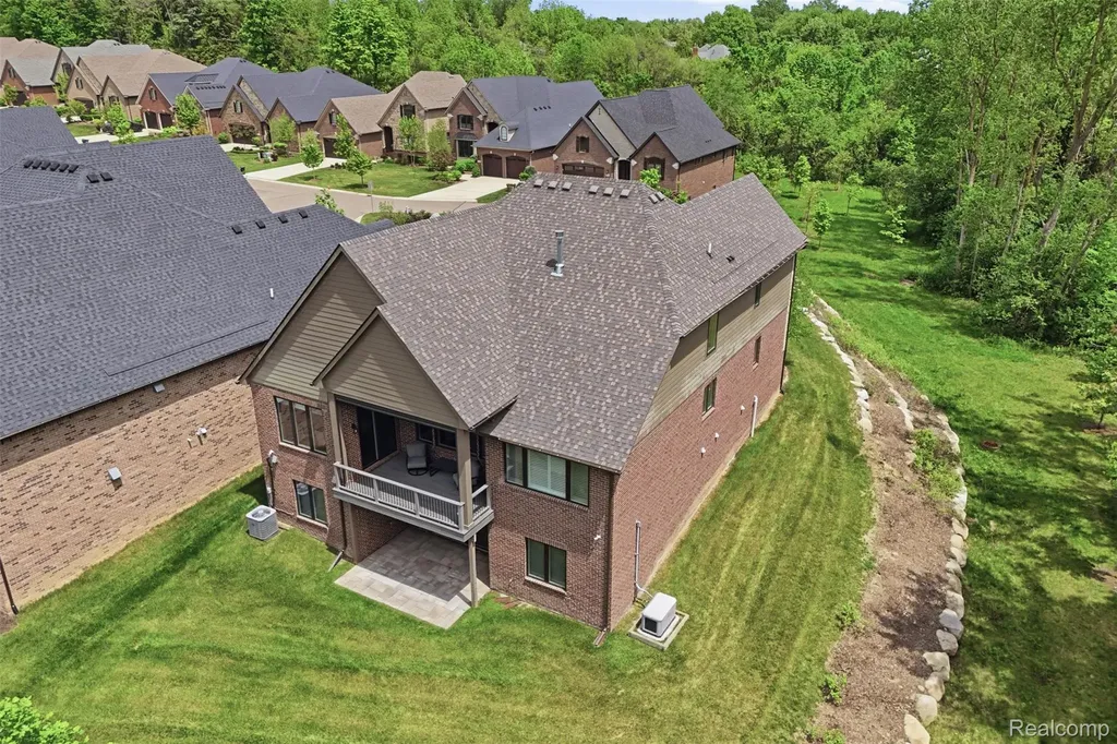 11701 Tuscany Court Plymouth Charter Township MI 48170