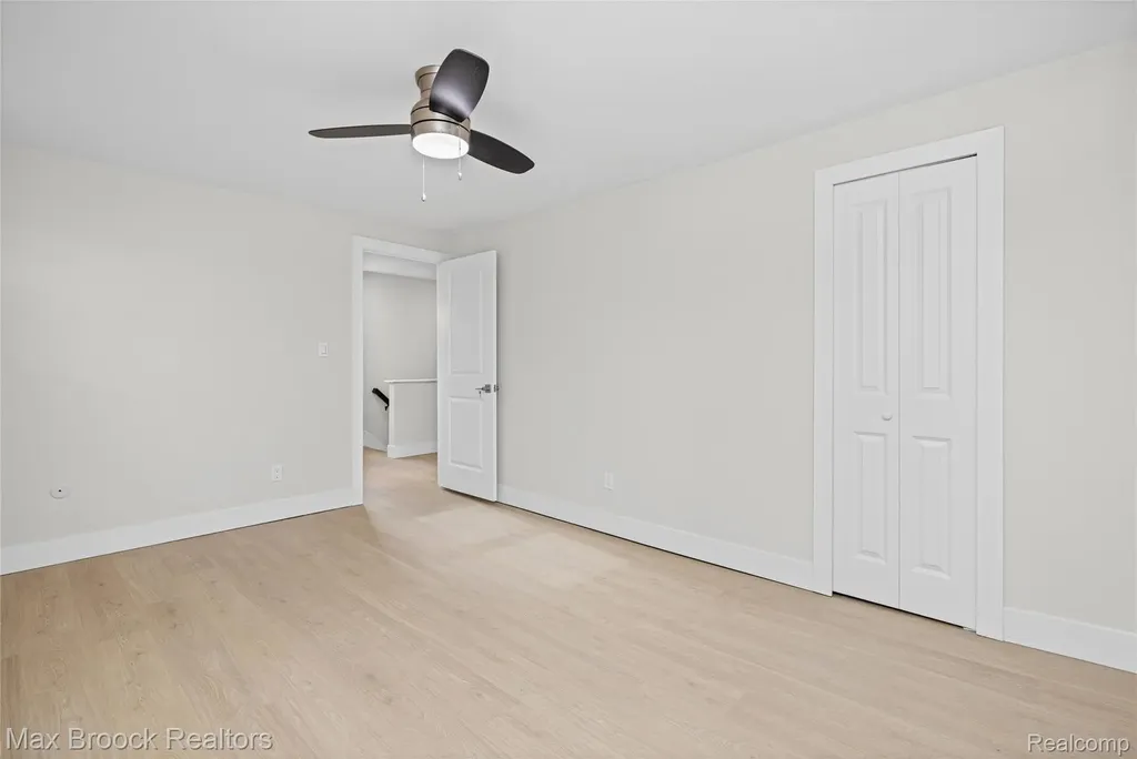 1874 Hopkins Drive Wixom City MI 48393