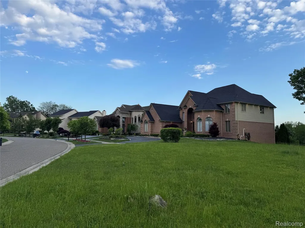 0000 Apple Blossom Trail West Bloomfield Charter Township MI 48322